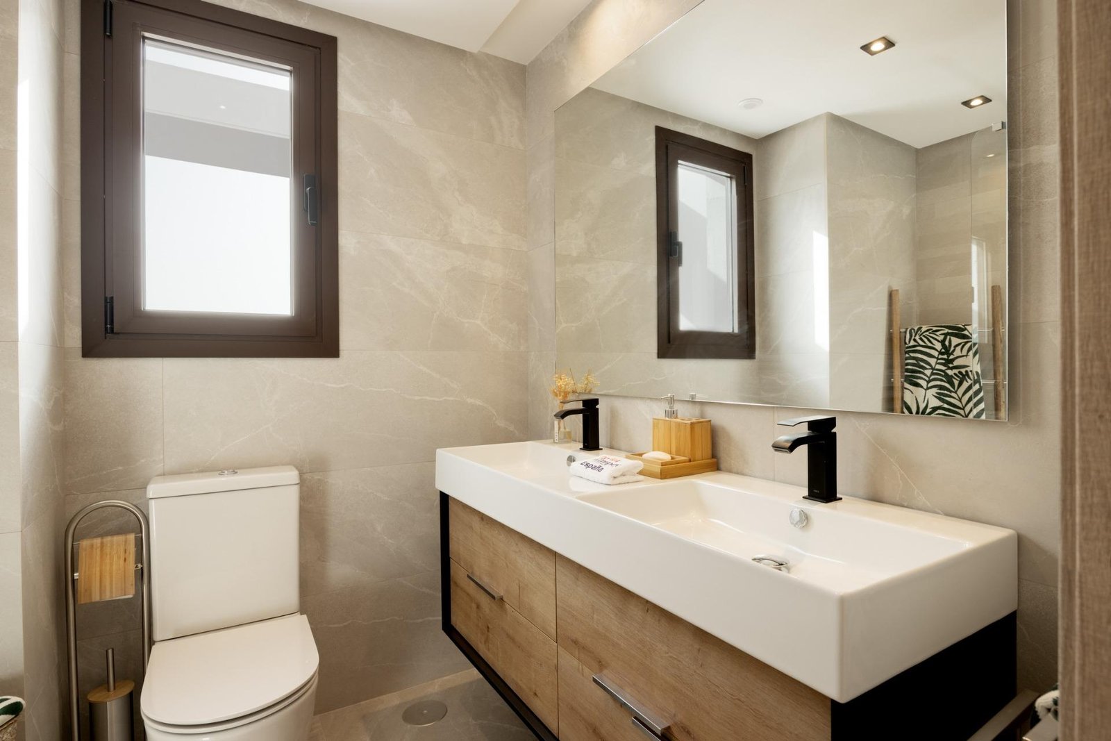 1745573974-product_file-411820