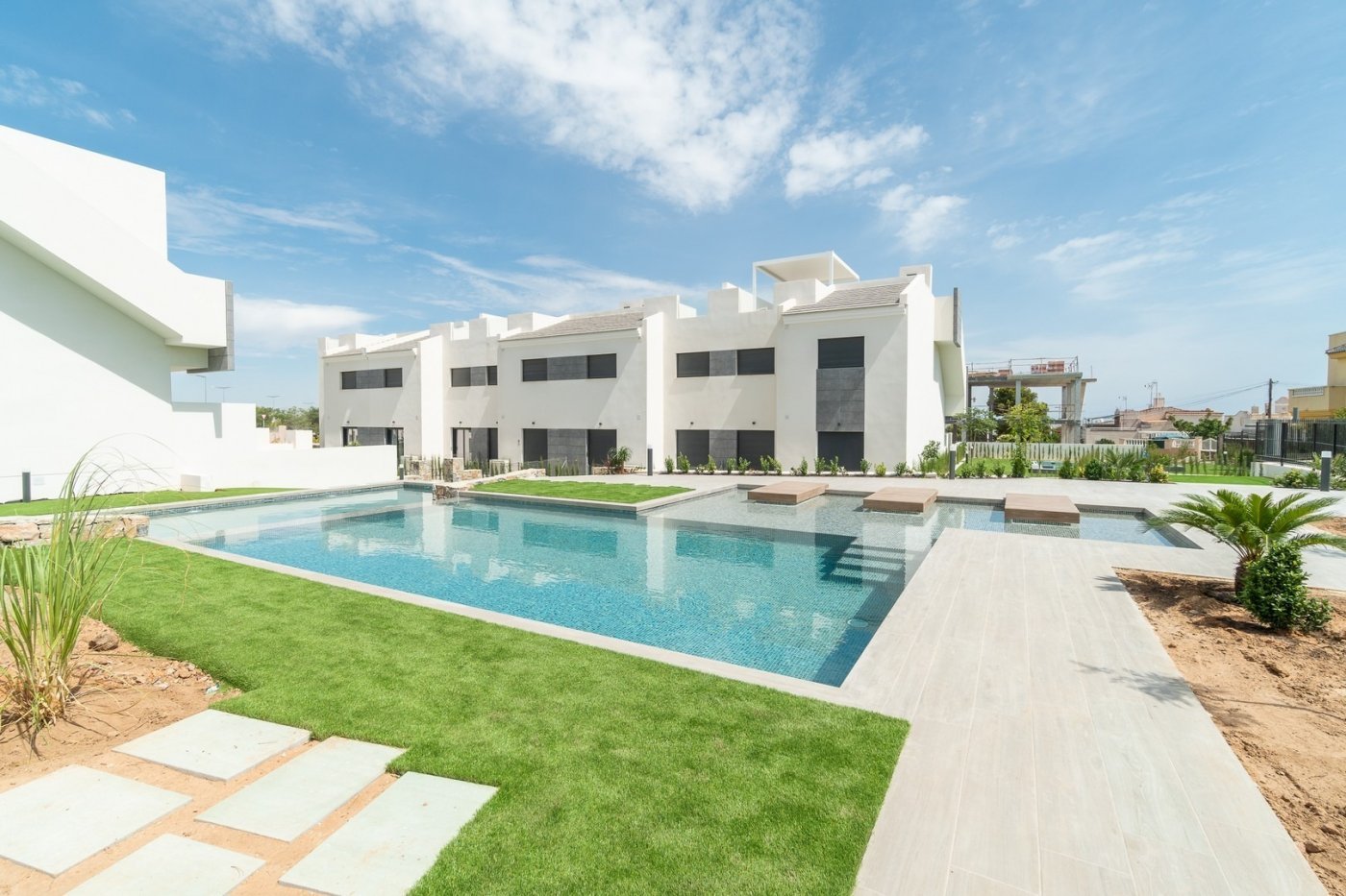 1774947052-property_image-251073