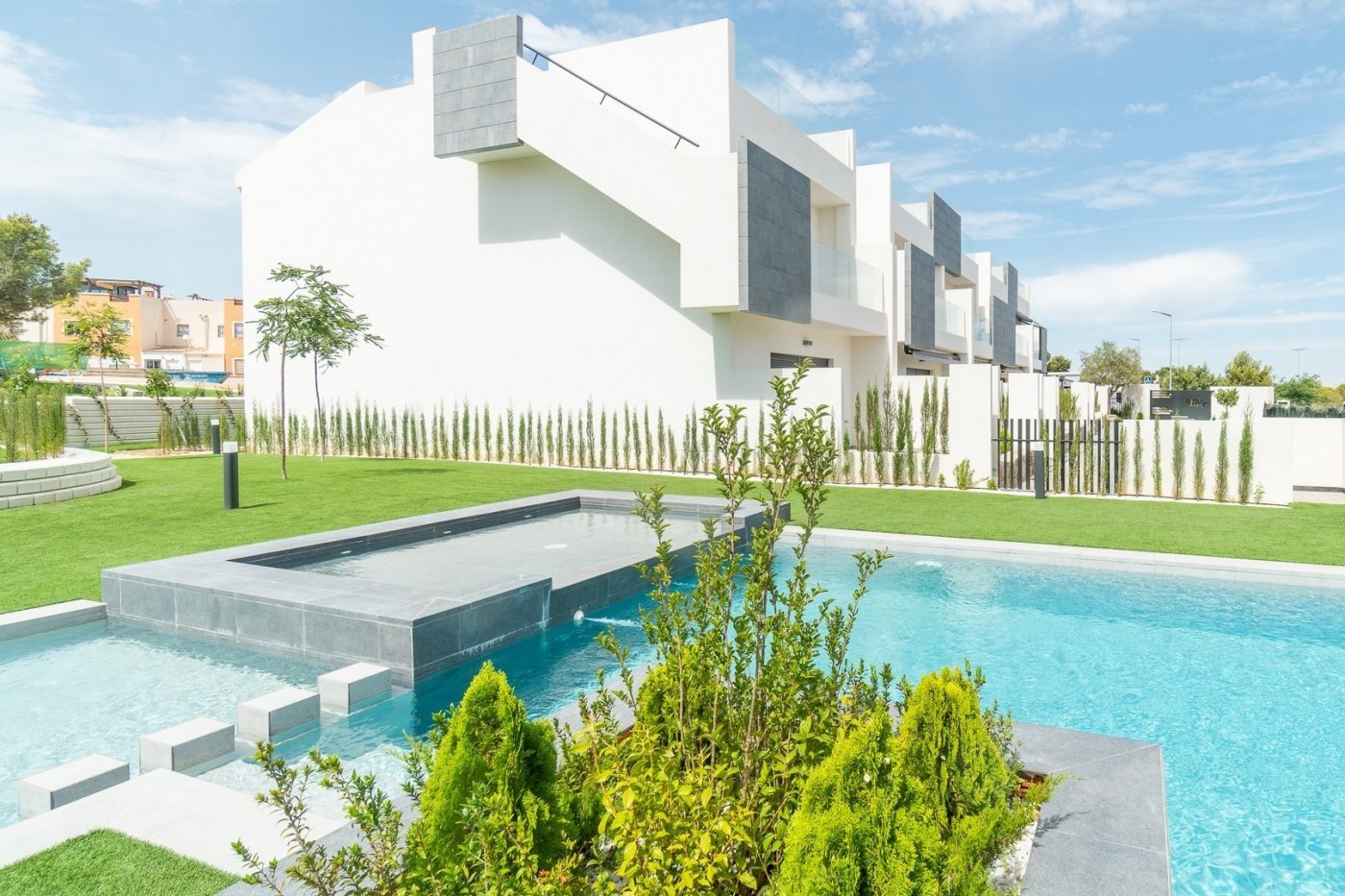 1774947052-property_image-251075